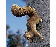 Simone Hanging Squirrel Statue