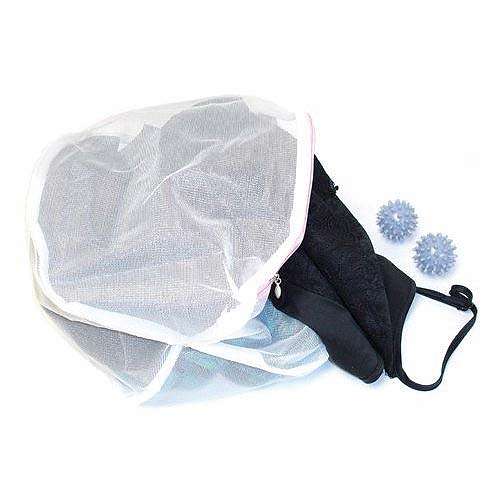 Lingerie Wash Bag with 2 Wash Balls